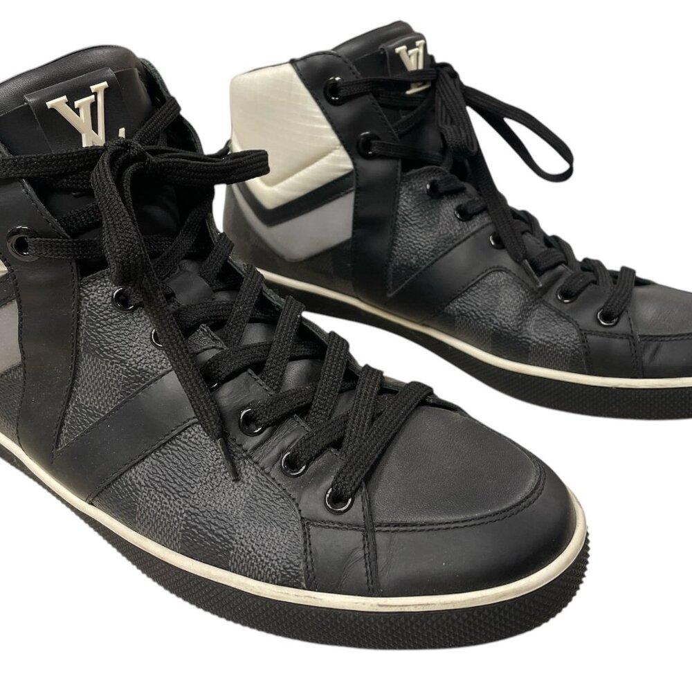 Louis Vuitton High-top Sneakers Size 6 US